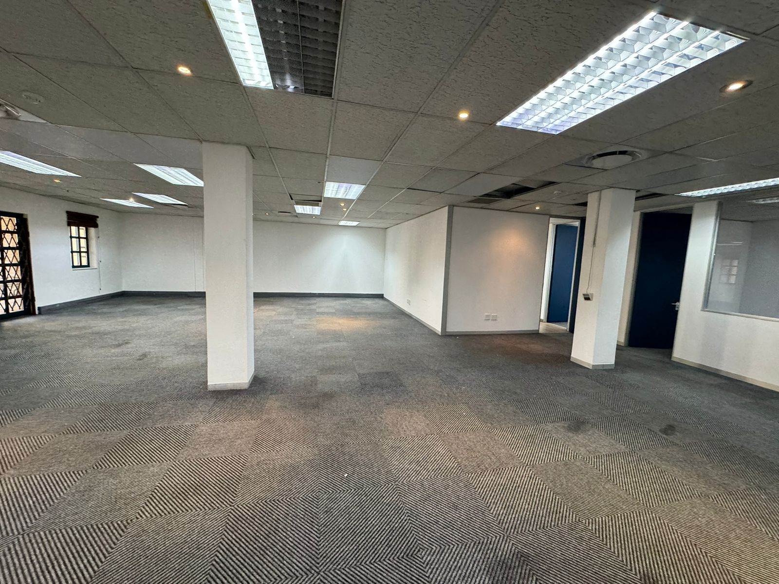 606  m² Commercial space in Sunninghill photo number 30