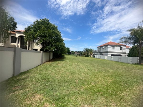674 m² Land available in Westlake Estate