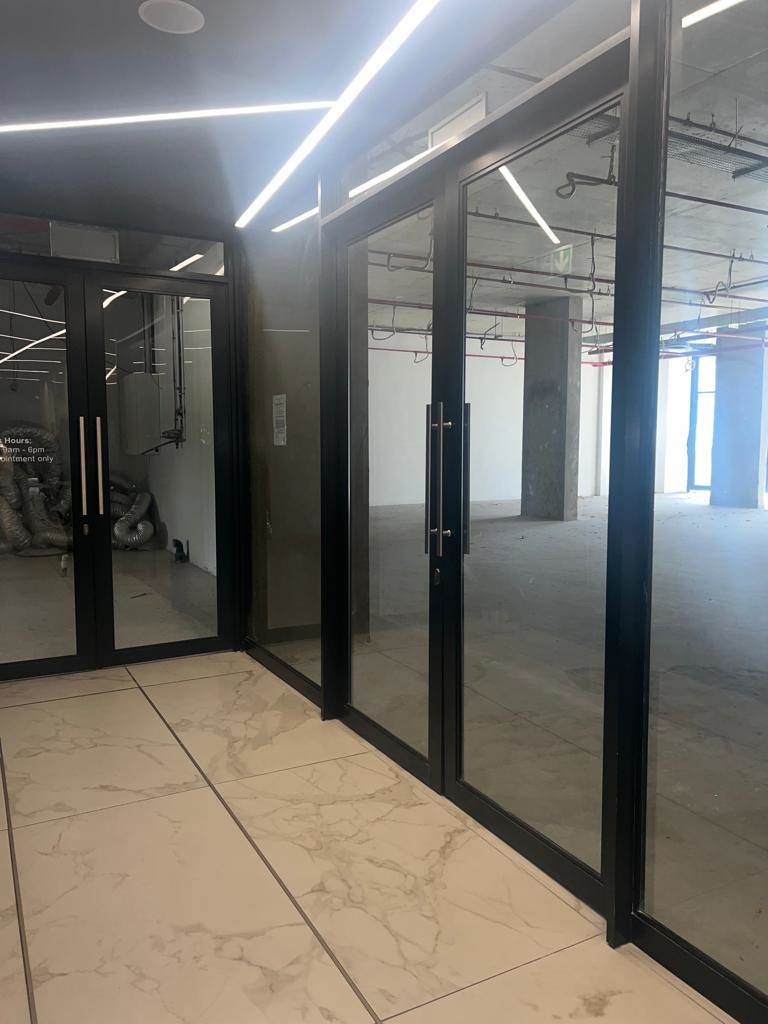 81  m² Retail Space in Illovo photo number 3