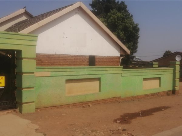 4 Bedroom House 4 Bedroom House