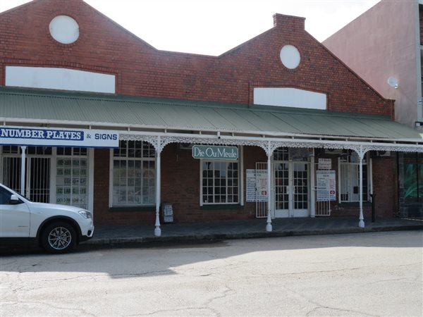 330 m² Commercial space 330 m² Commercial space