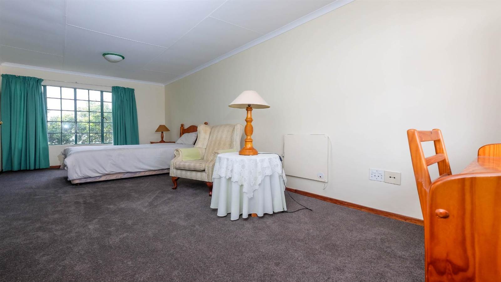 4 Bed House in Northcliff photo number 23