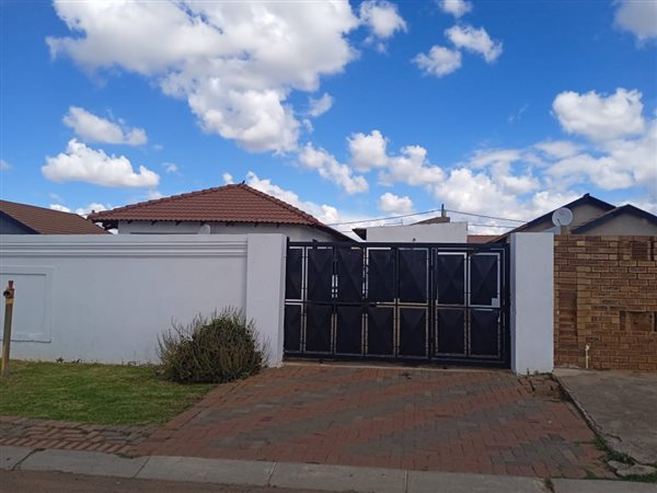 2 Bedroom House 2 Bedroom House