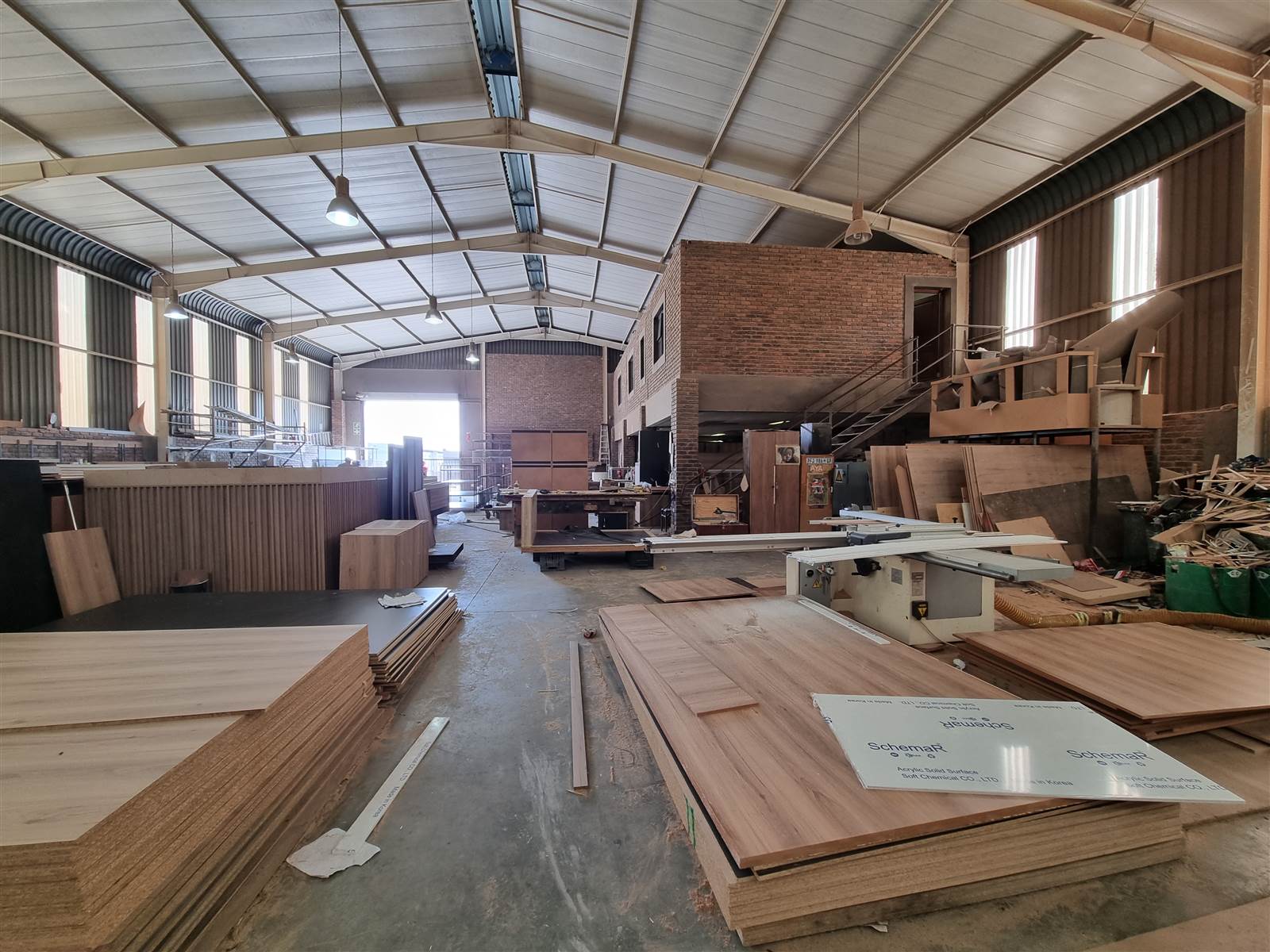 700  m² Industrial space in Robertsham photo number 7