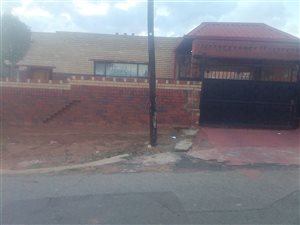 2 Bed House in Dube
