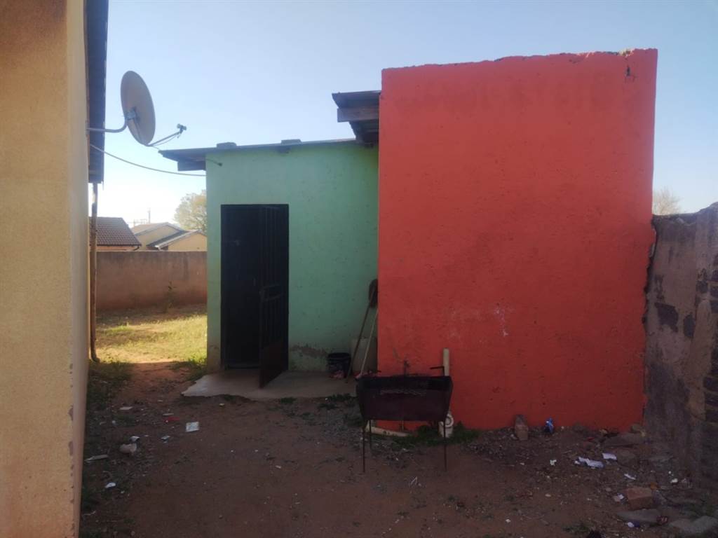 3 Bed House in Tembisa photo number 29