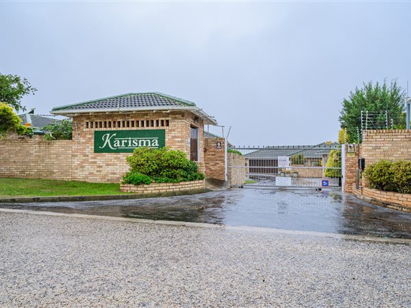 3 Bedroom Townhouse 3 Bedroom Townhouse