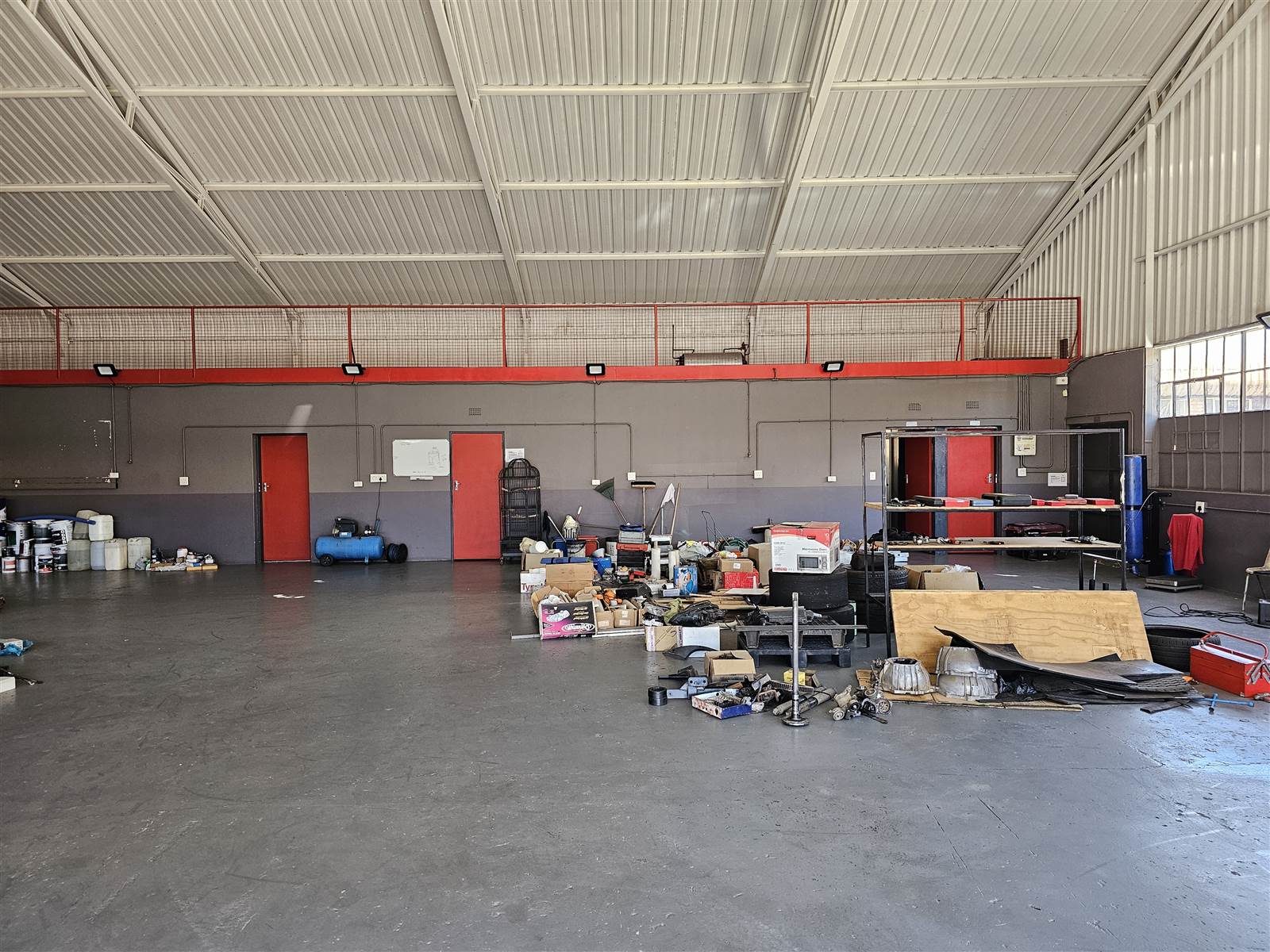 450  m² Industrial space in Alrode photo number 2