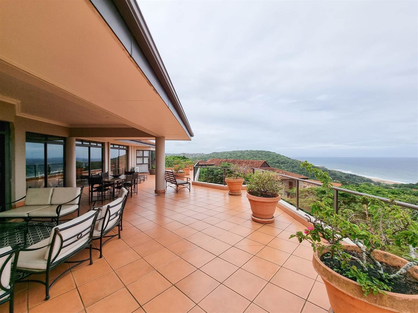 4 Bed Apartment in Zimbali Estate photo number 27