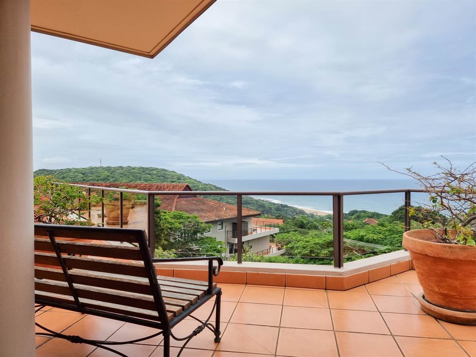 4 Bed Apartment in Zimbali Estate photo number 28