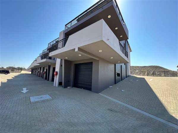 144  m² Industrial space