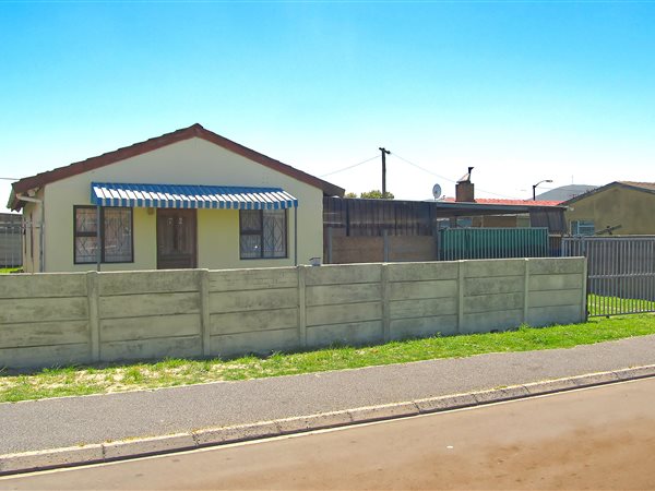 3 Bedroom House 3 Bedroom House