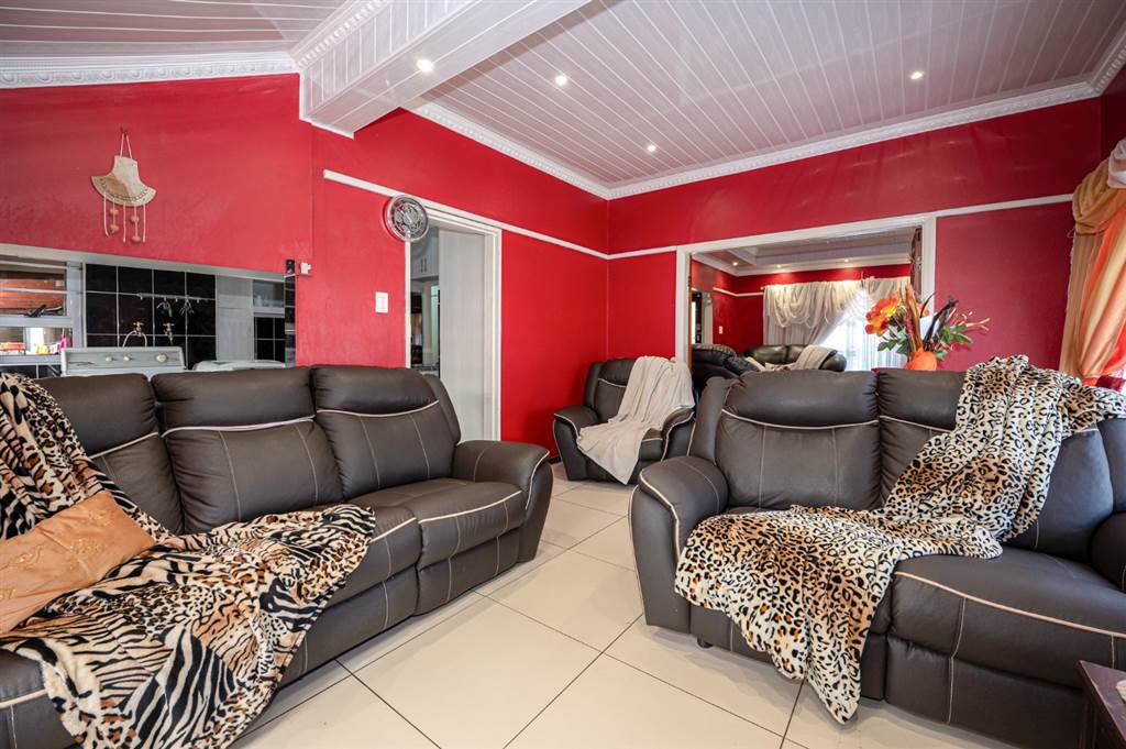 3 Bed House in Parow Valley photo number 6