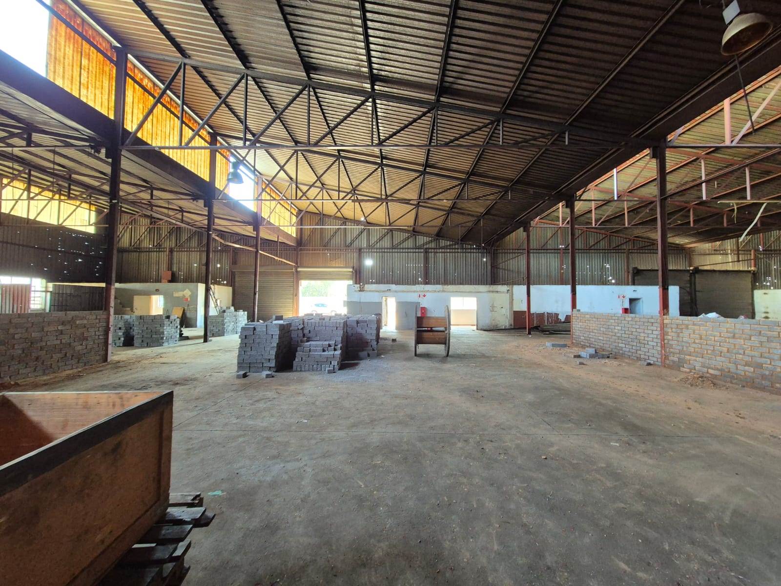570  m² Industrial space in Wadeville photo number 4
