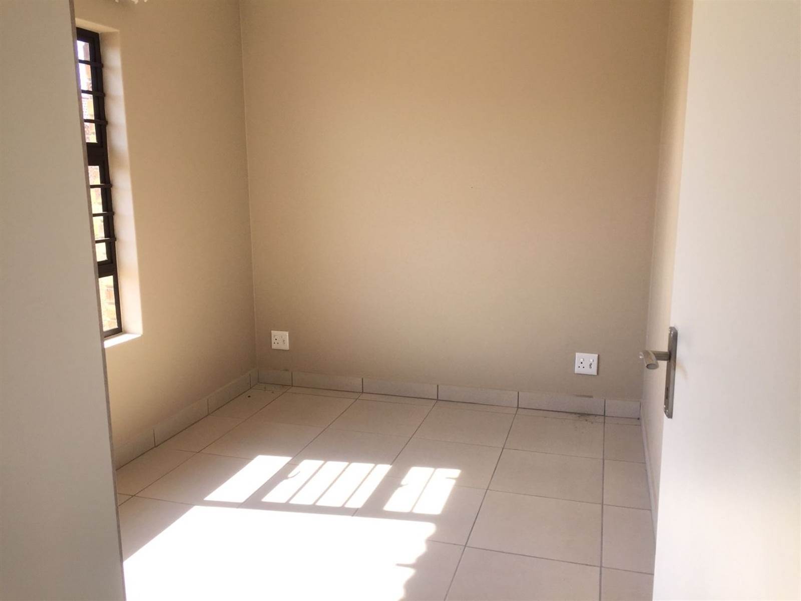 2 Bed House in Bloemfontein photo number 9