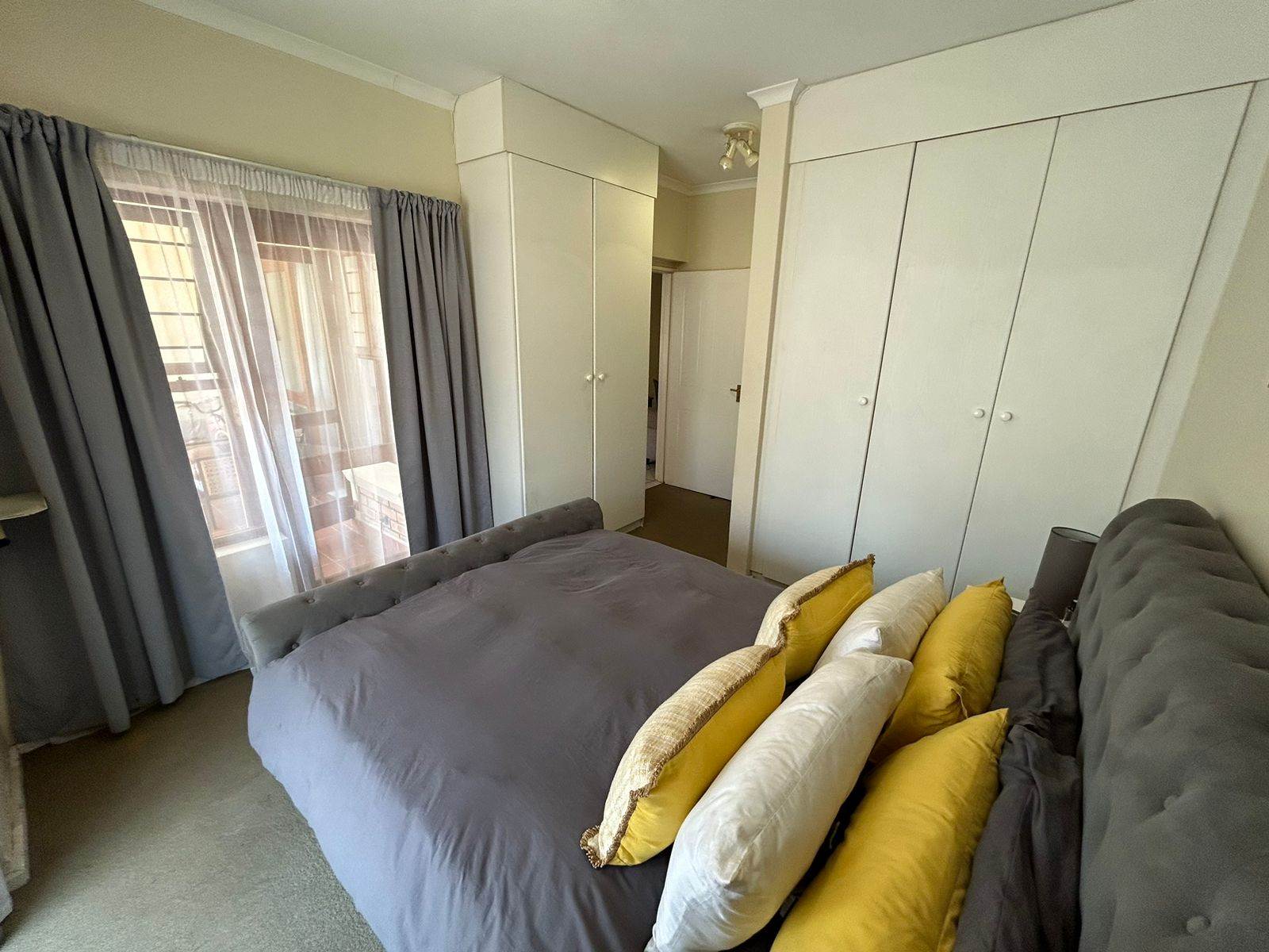 2 Bed Apartment in Bryanston photo number 12
