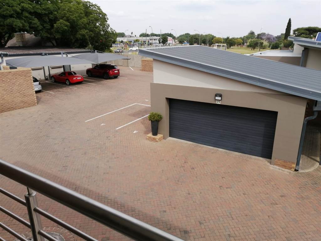 2 Bed Apartment in Benoni Central photo number 24