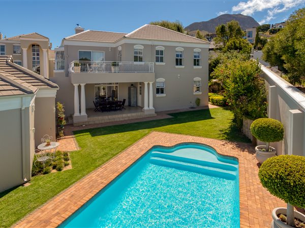 3 Bedroom House 3 Bedroom House