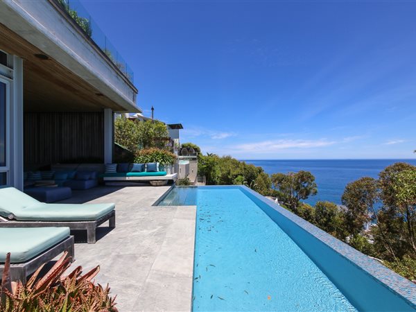 5 Bed House in Bantry Bay