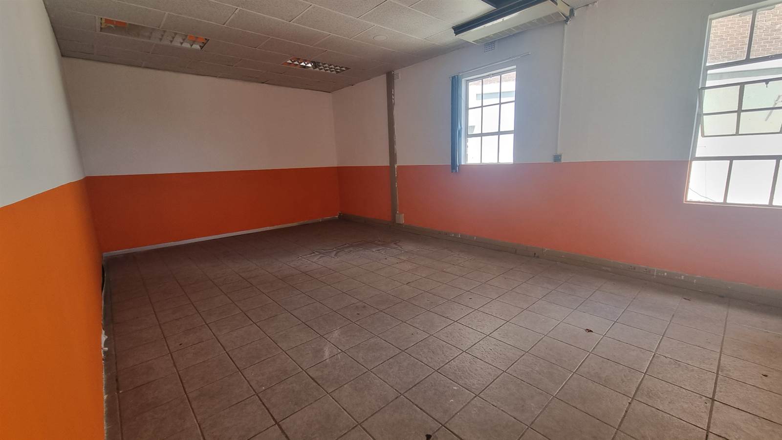 985  m² Commercial space in Nelspruit Central photo number 19