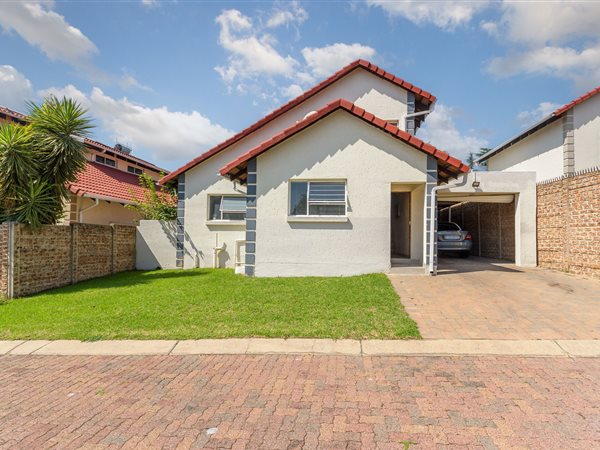 3 Bed House in Buccleuch
