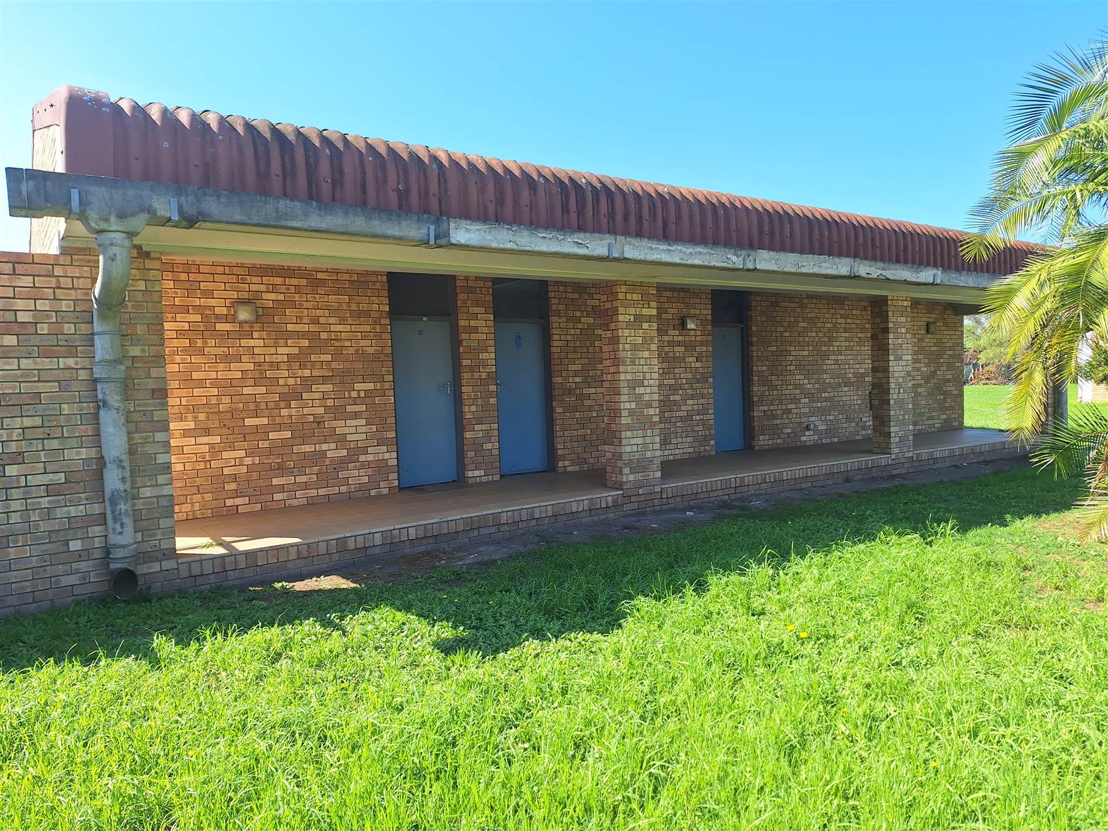 47  m² Industrial space in Uitenhage Central photo number 2