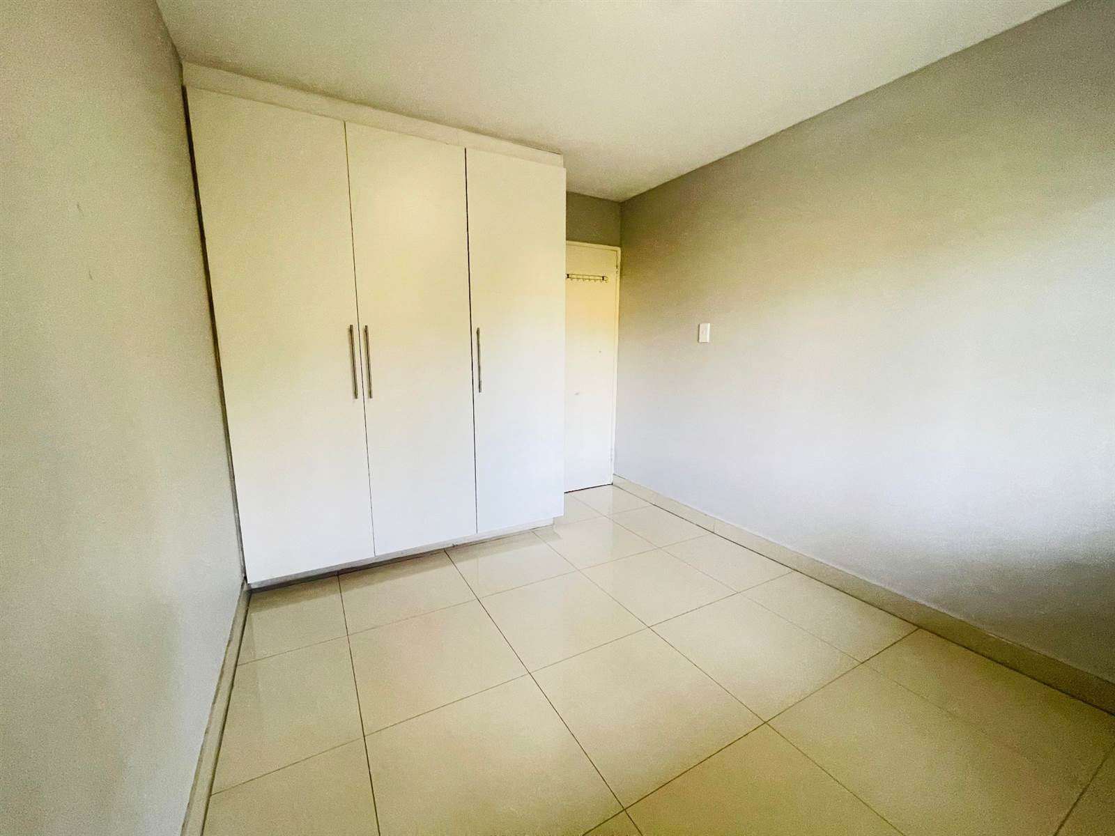 3 Bed Townhouse in Umgeni Park photo number 6