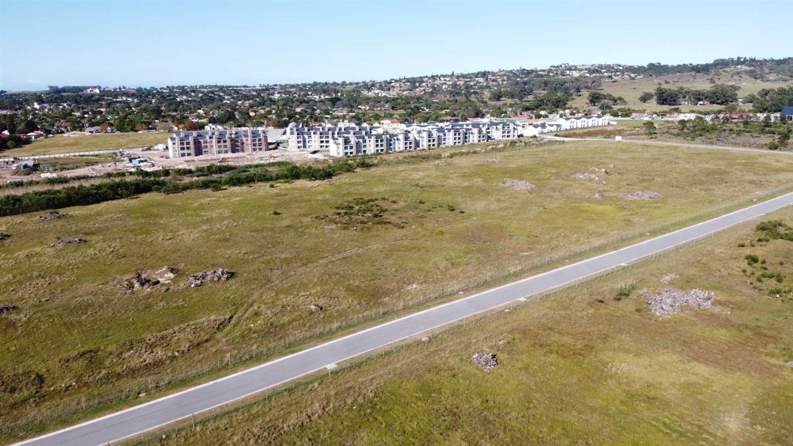 9017 m² Land available in Pinelands photo number 6