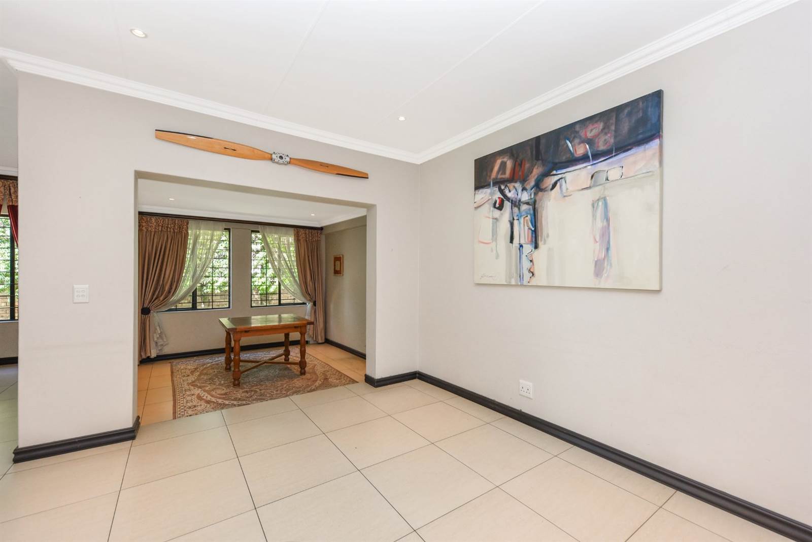 3 Bed House in Lonehill photo number 11