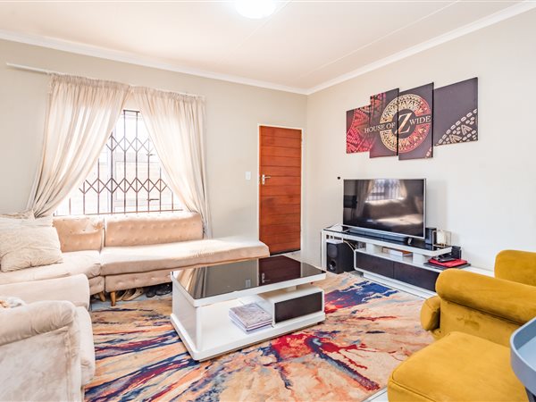 2 Bedroom House 2 Bedroom House