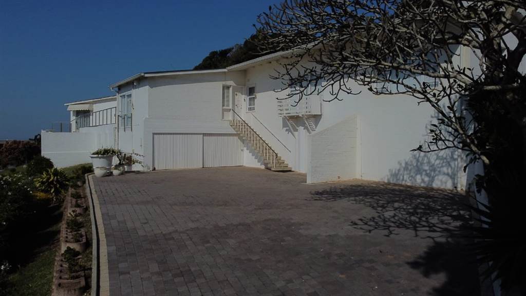 4 Bed House in Umdloti photo number 21