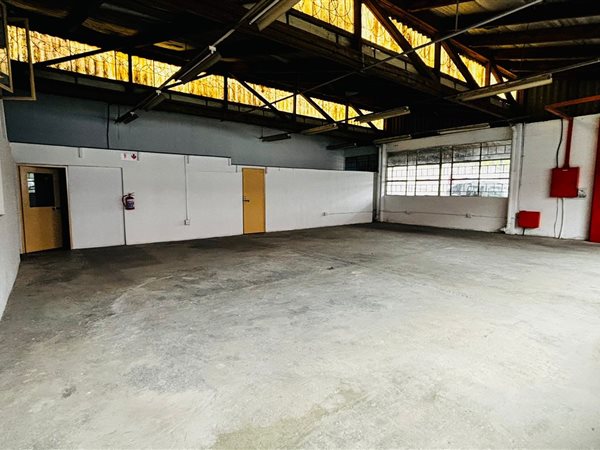 200  m² Industrial space