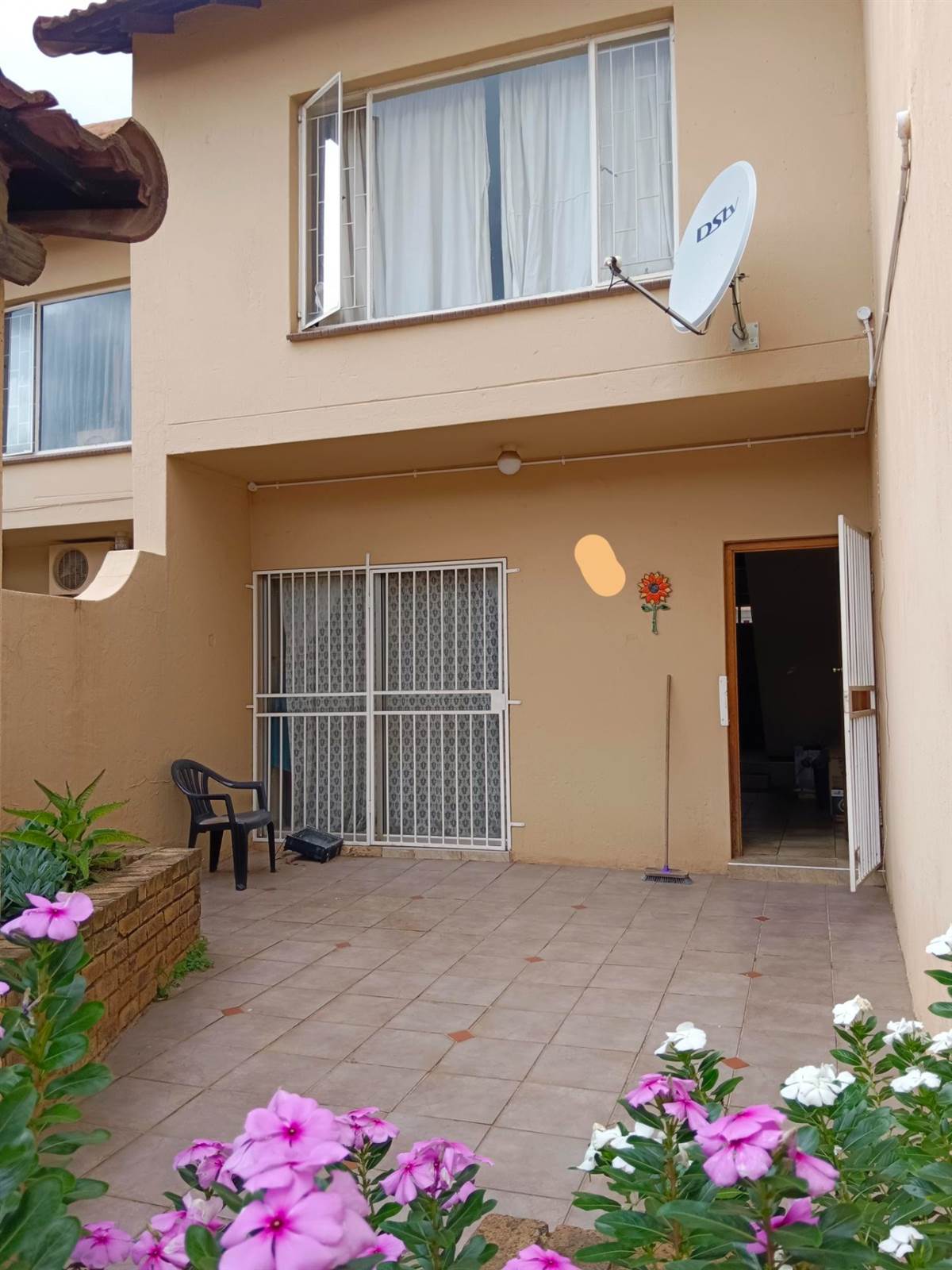 2 Bed Townhouse in Pretoria Gardens photo number 16