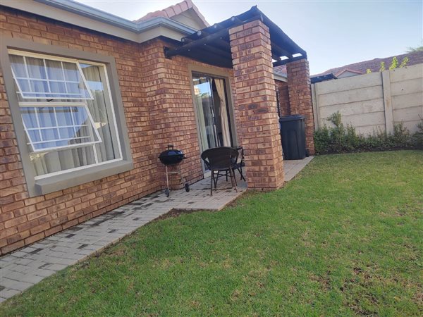 2 Bed Townhouse in Brits Central