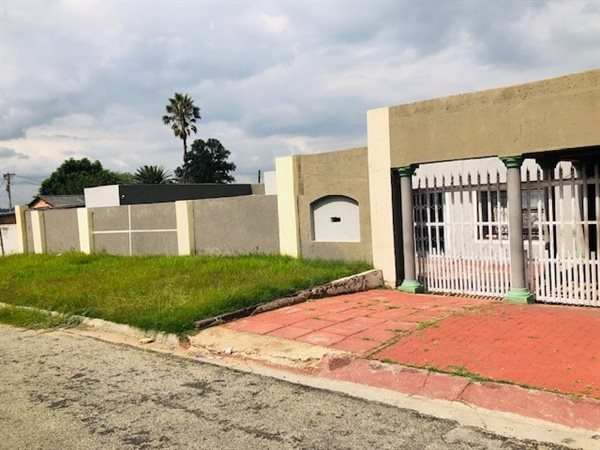 11 Bedroom House 11 Bedroom House