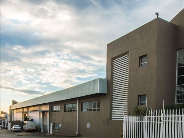 359  m² Industrial space