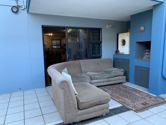 2 Bed Apartment in Knysna Central photo number 13