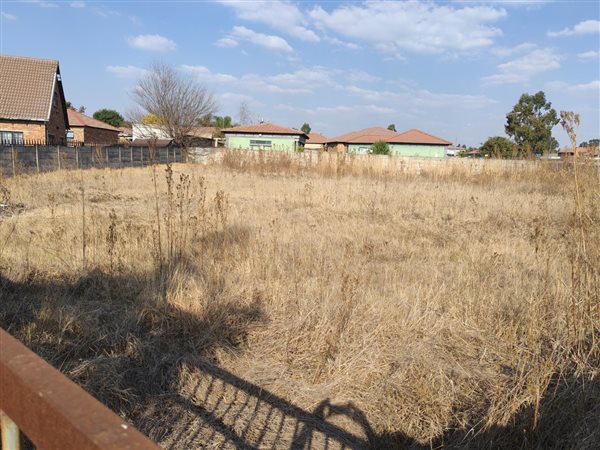 1 050 m² Land 1 050 m² Land