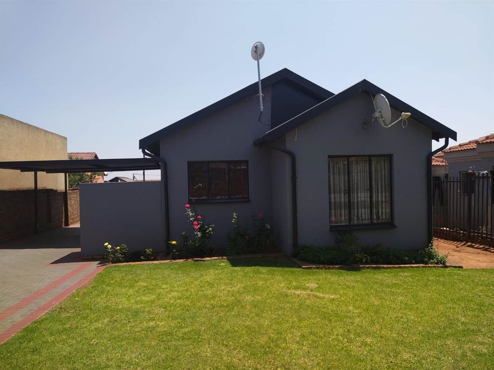 3 Bed House in Mamelodi East photo number 1