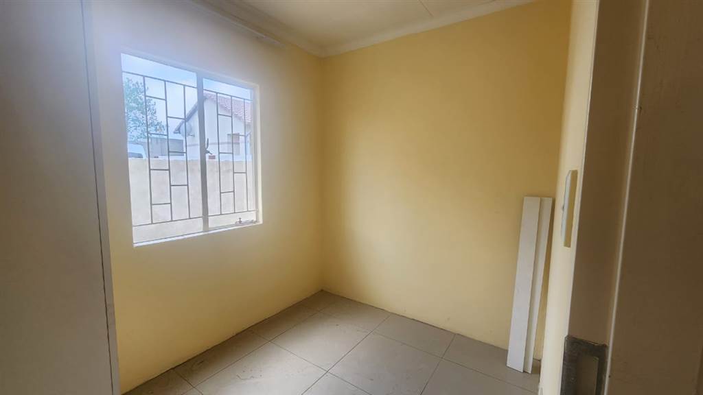 2 Bed House in Kya Sands photo number 7