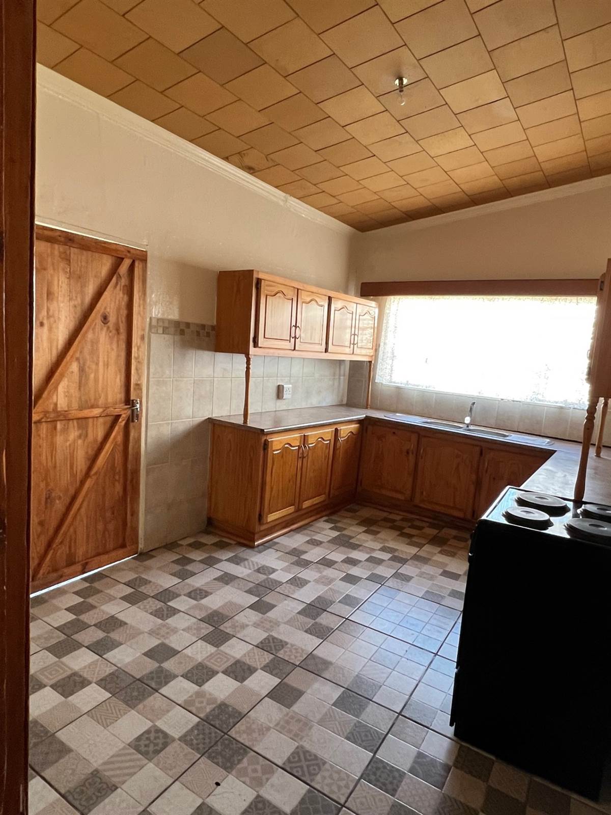 3 Bed House in Heilbron photo number 5