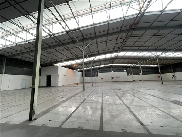 2 528  m² Industrial space