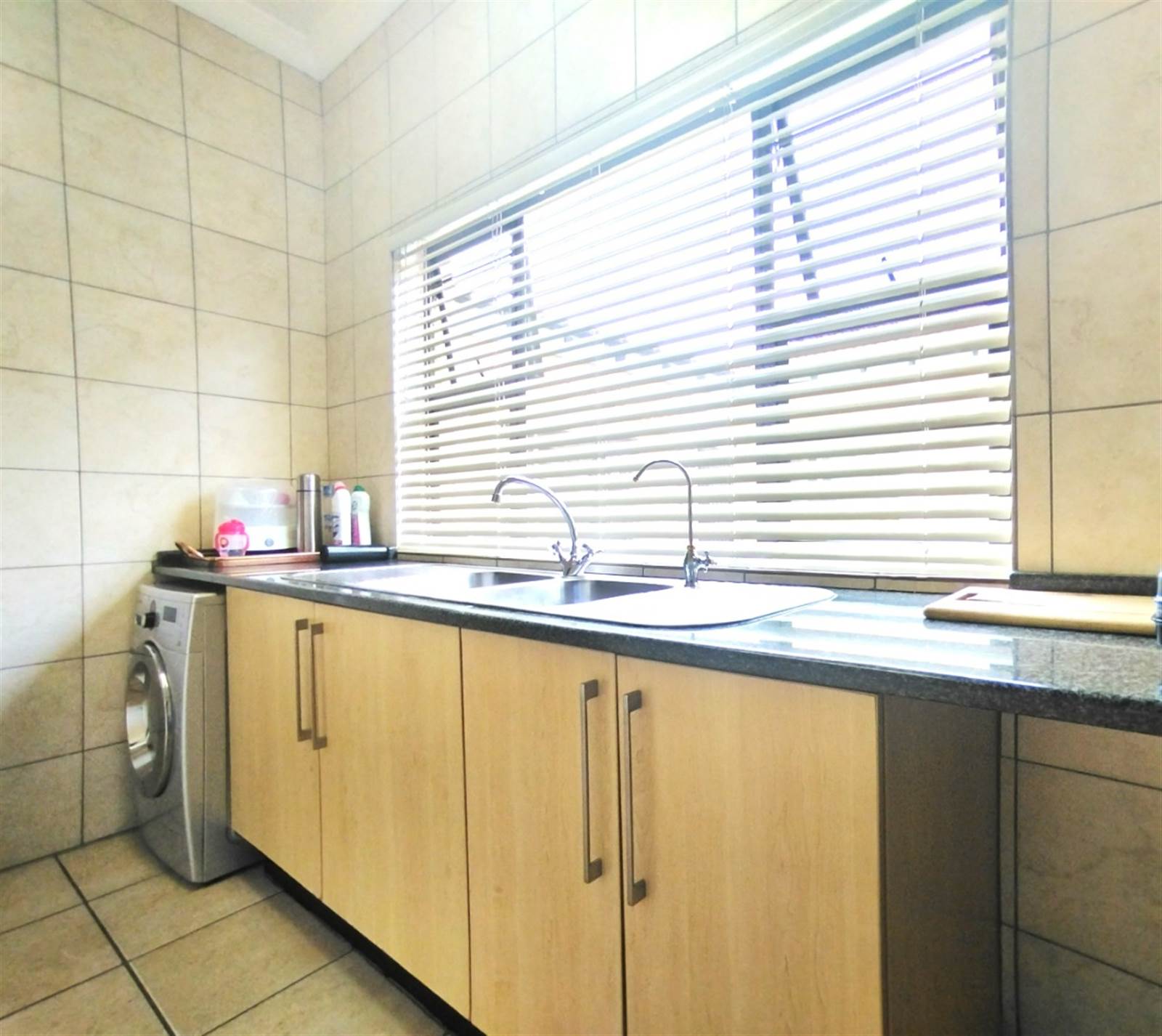 3 Bed Townhouse in Polokwane Central photo number 7