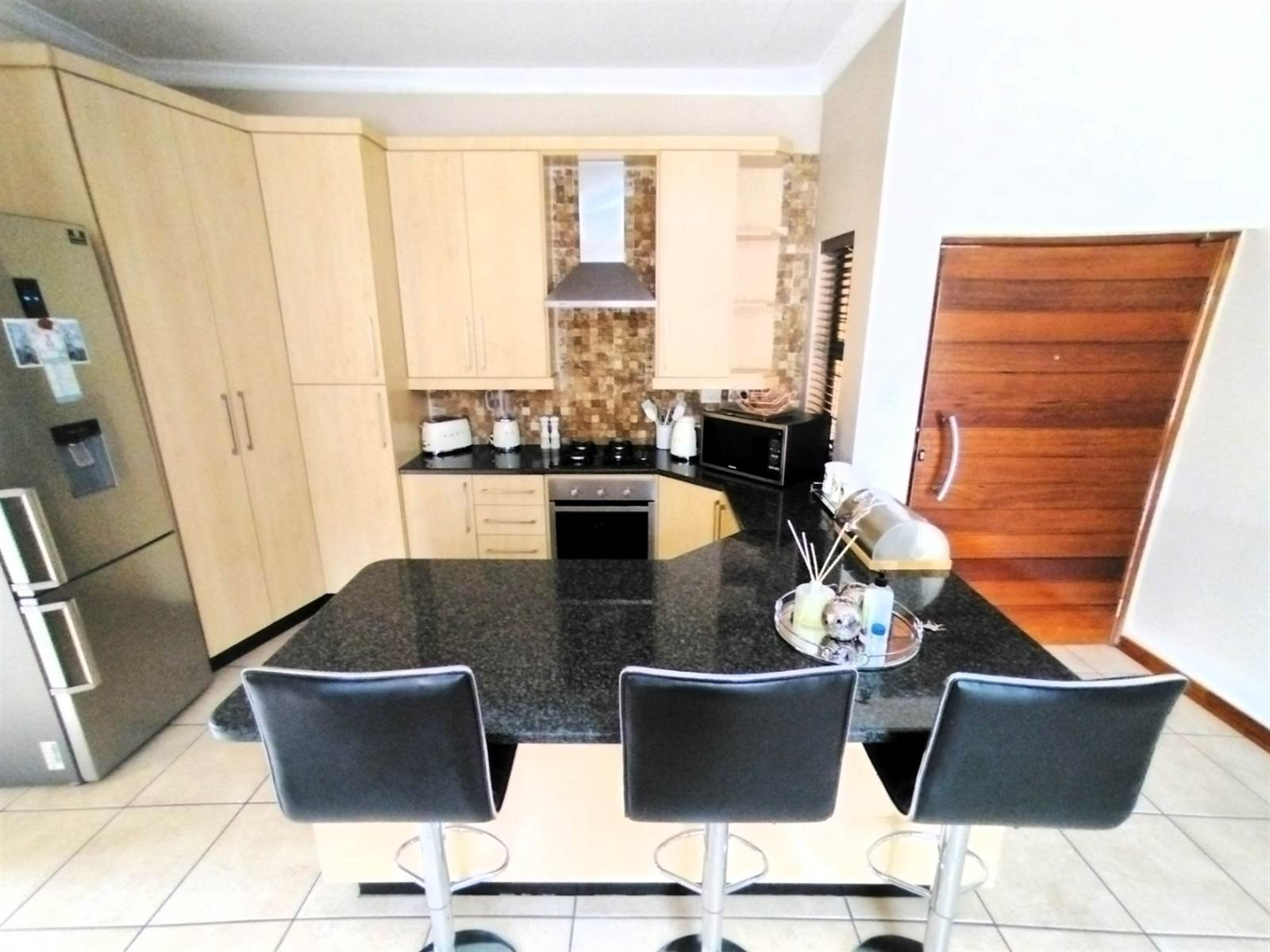 3 Bed Townhouse in Polokwane Central photo number 6