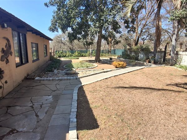 4.3 ha Smallholding 4.3 ha Smallholding