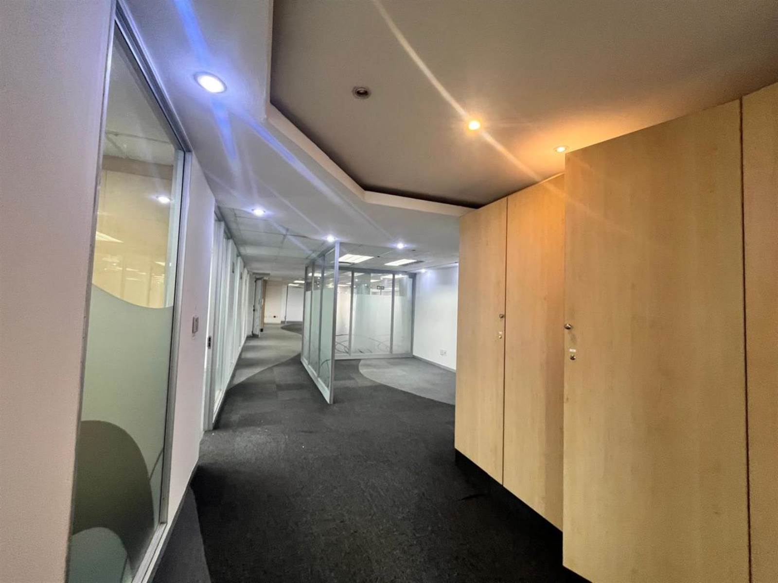 677  m² Commercial space in Rosebank photo number 4