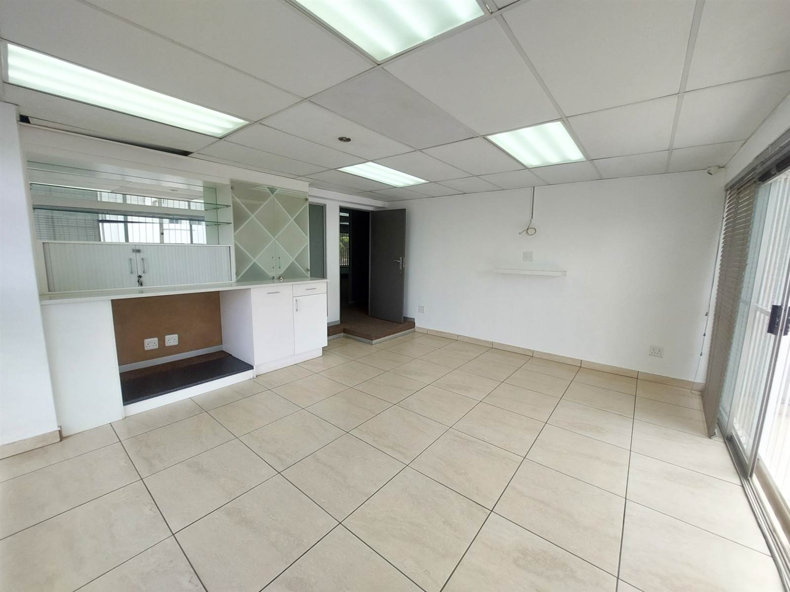 231  m² Office Space in Kyalami photo number 8