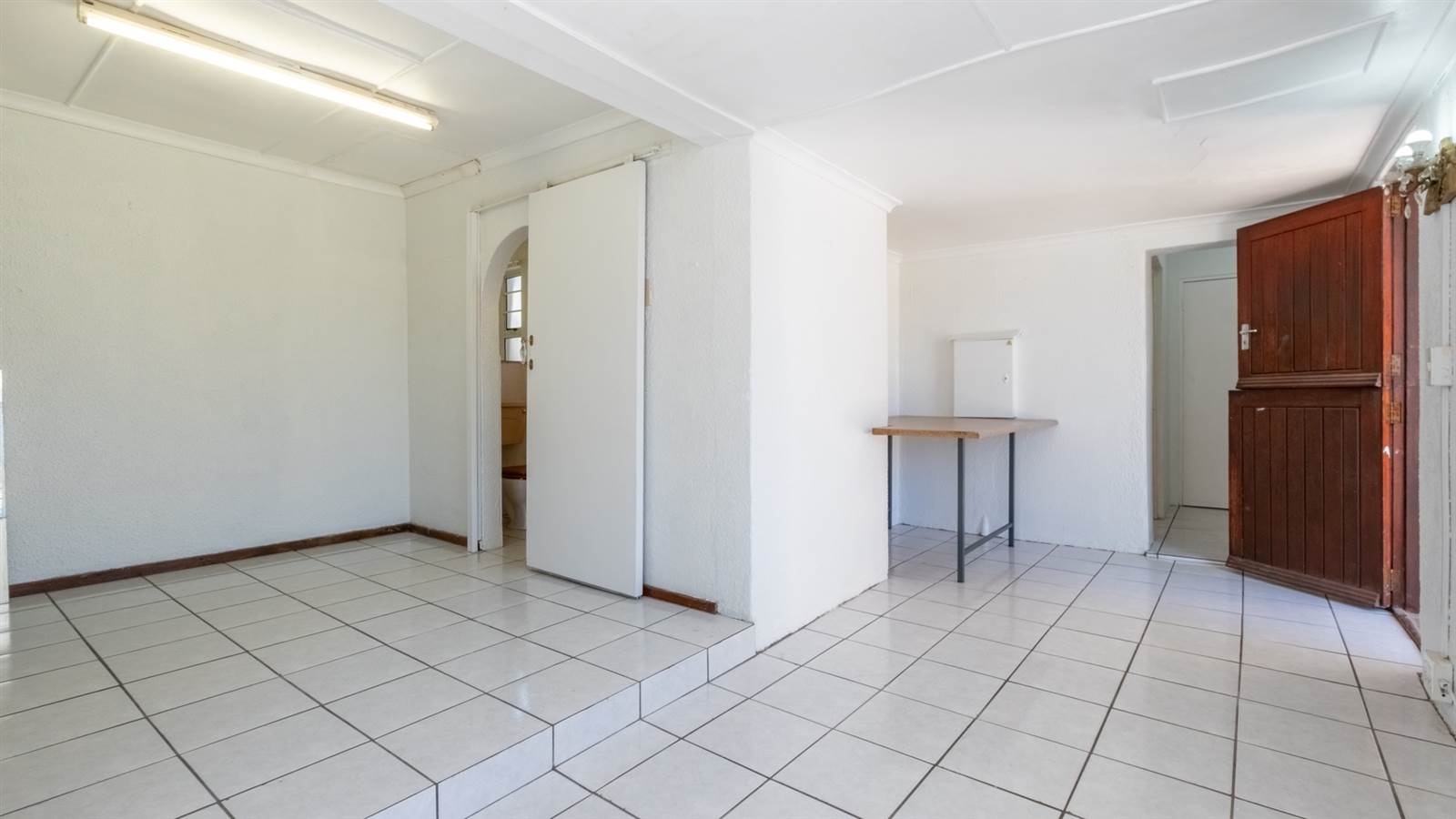 1 Bed Apartment in Parow North photo number 9