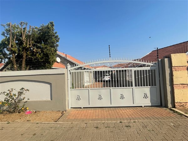 3 Bed House in Mamelodi East