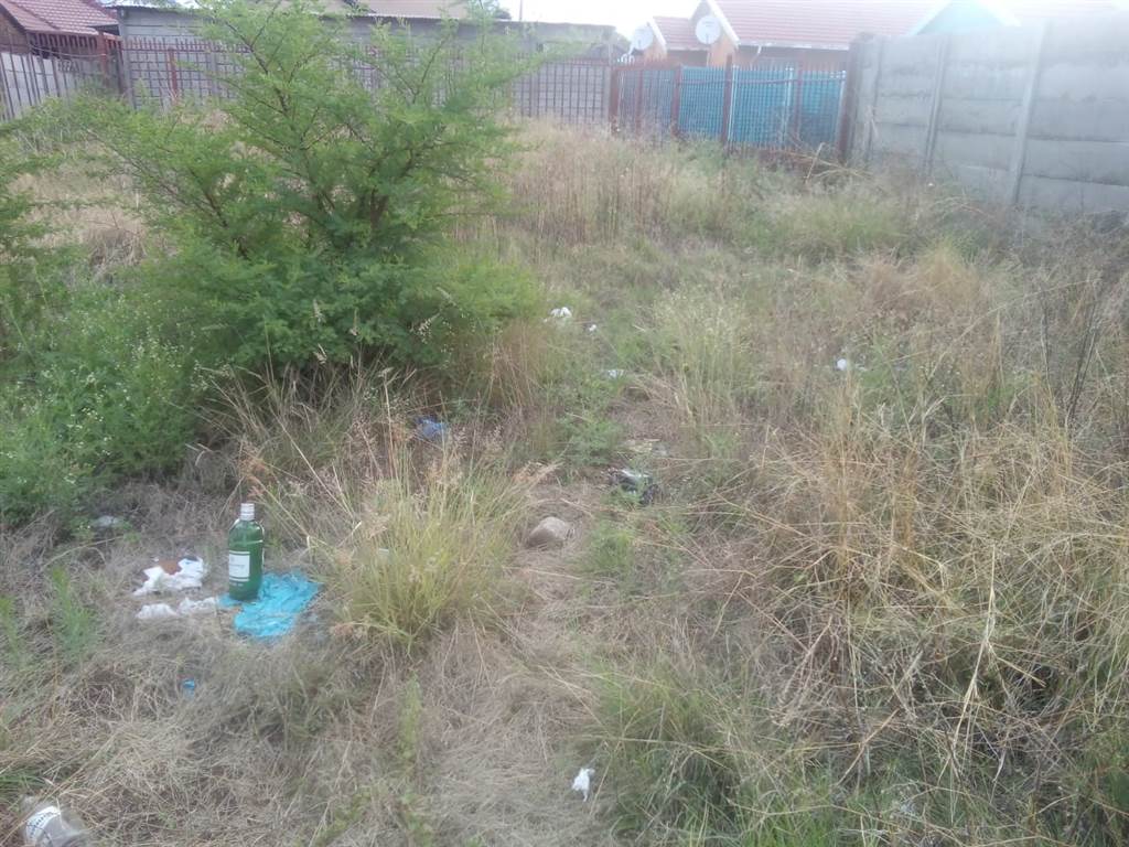 300 m² Land available in Boitekong photo number 5